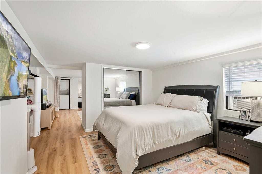 7600 Burthe St ##B - Photo 6 of 14