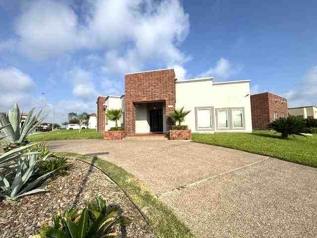 2920 O Henry Dr - Photo 2 of 40