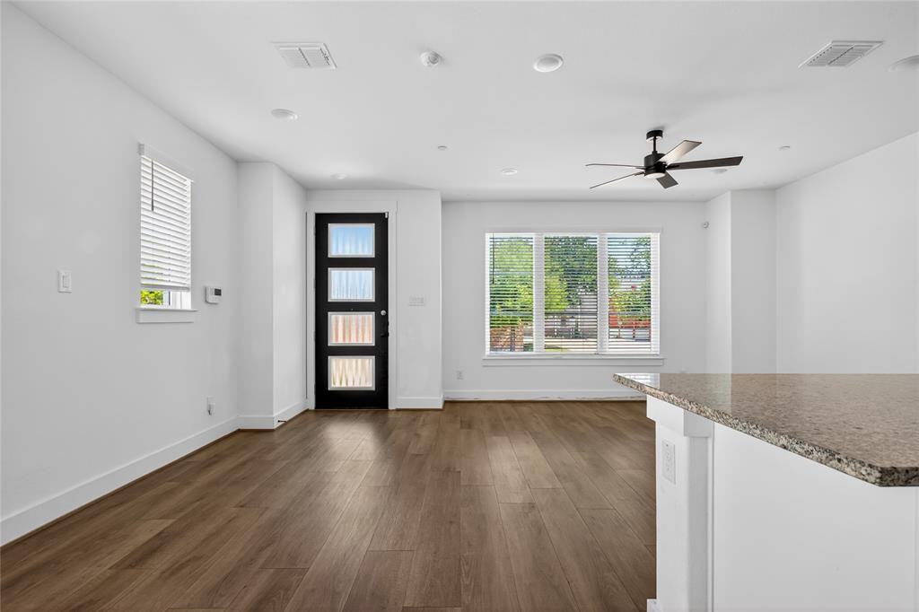 7613 Reis Ln - Photo 5 of 29