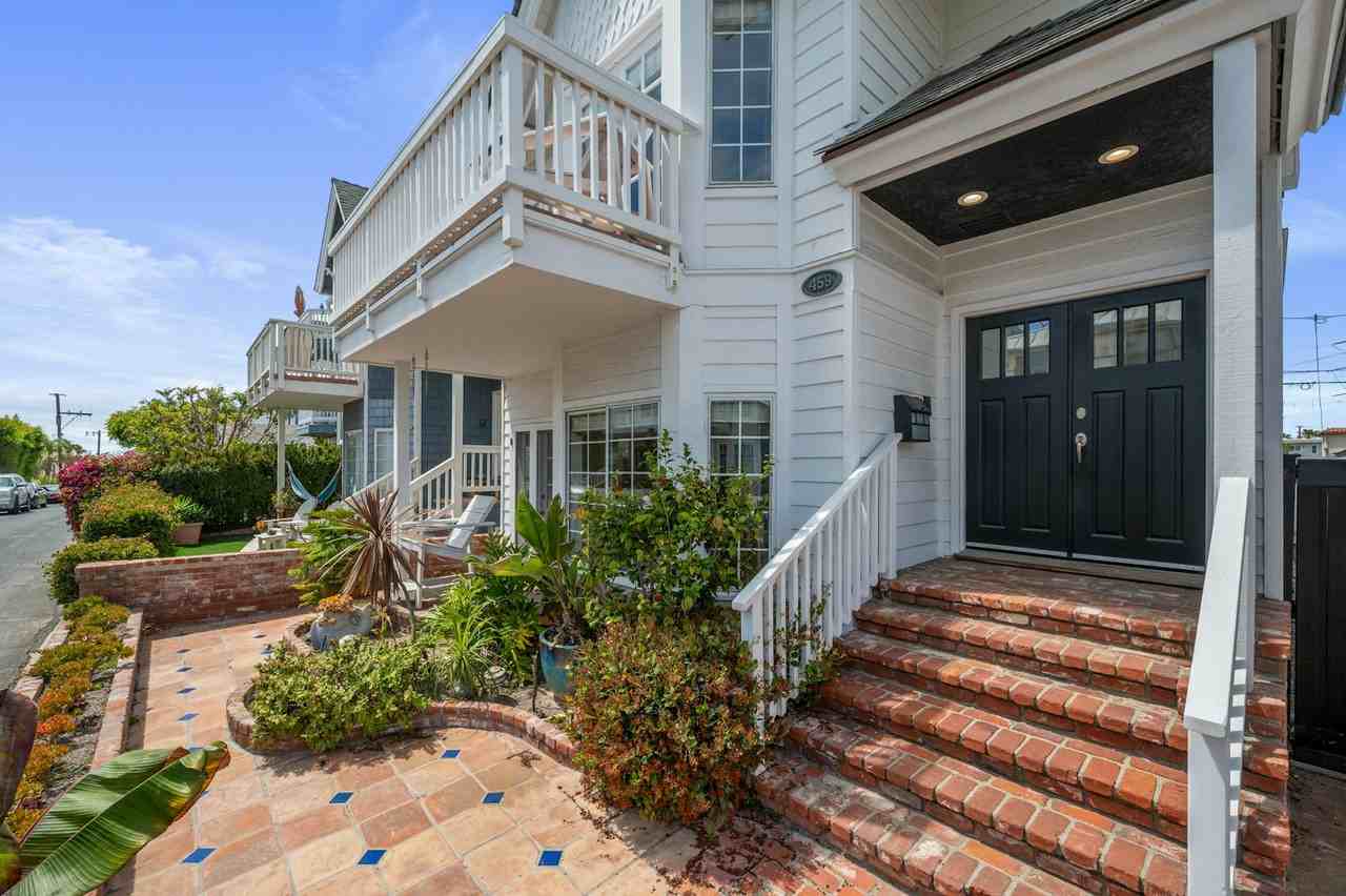 459 35th Street - Photo 4 of 42