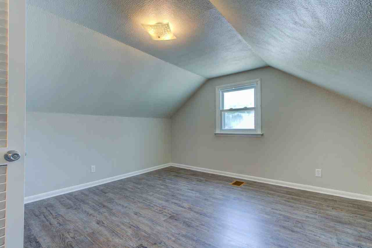 1724 Northgate Road - Photo 3 of 31