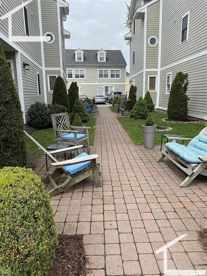 Raymond St #36B - Photo 3 of 11