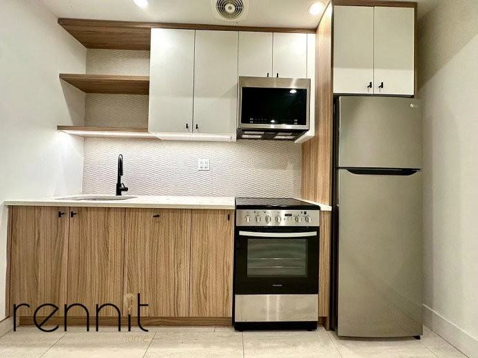 1554 New York Ave #1B - Photo 3 of 8