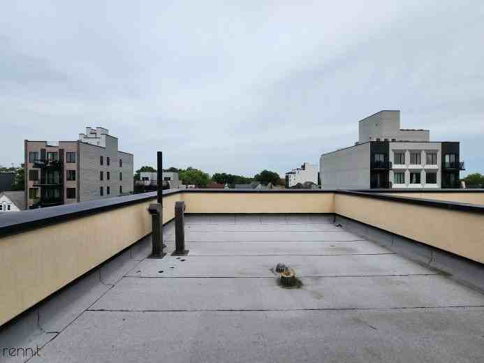 1554 New York Ave #1B - Photo 6 of 8