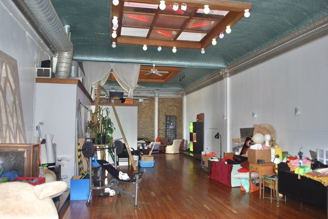 1621 N Kedzie Ave #3 - Photo 4 of 32