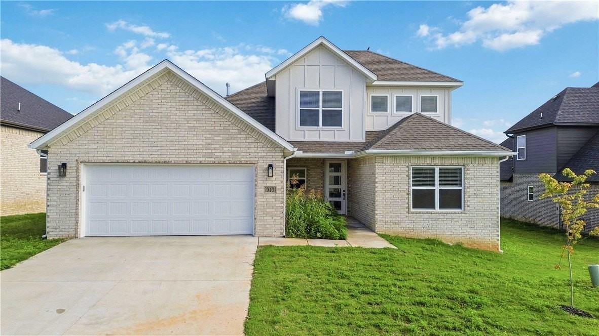 910 Trestle Lane - Photo 2 of 36