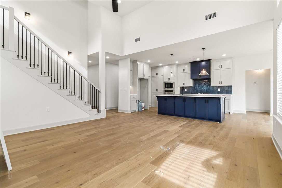 910 Trestle Lane - Photo 7 of 36