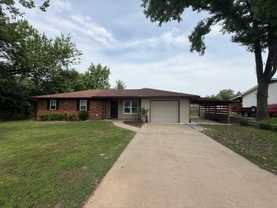 1311 Royal Dr - Photo 1 of 1