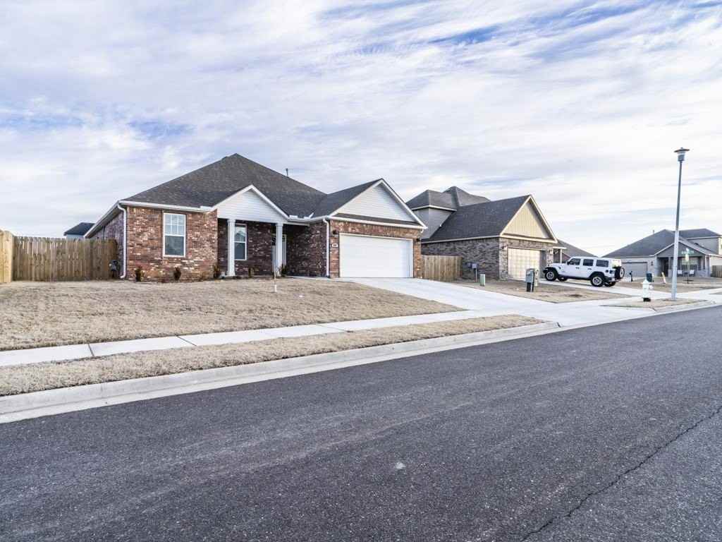 940 Ashmore Landing Loop - Photo 2 of 29