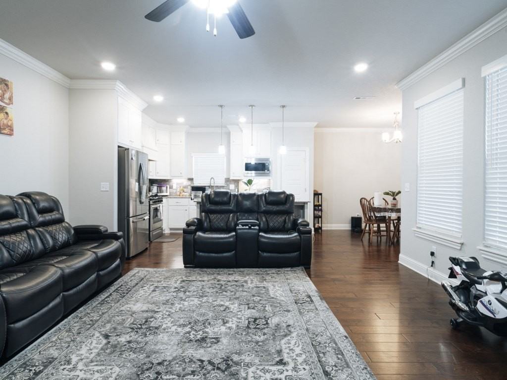 940 Ashmore Landing Loop - Photo 4 of 29
