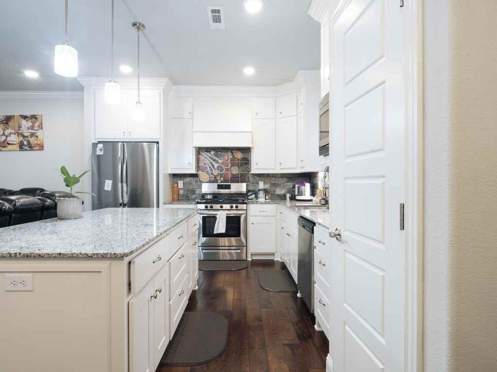 940 Ashmore Landing Loop - Photo 6 of 29
