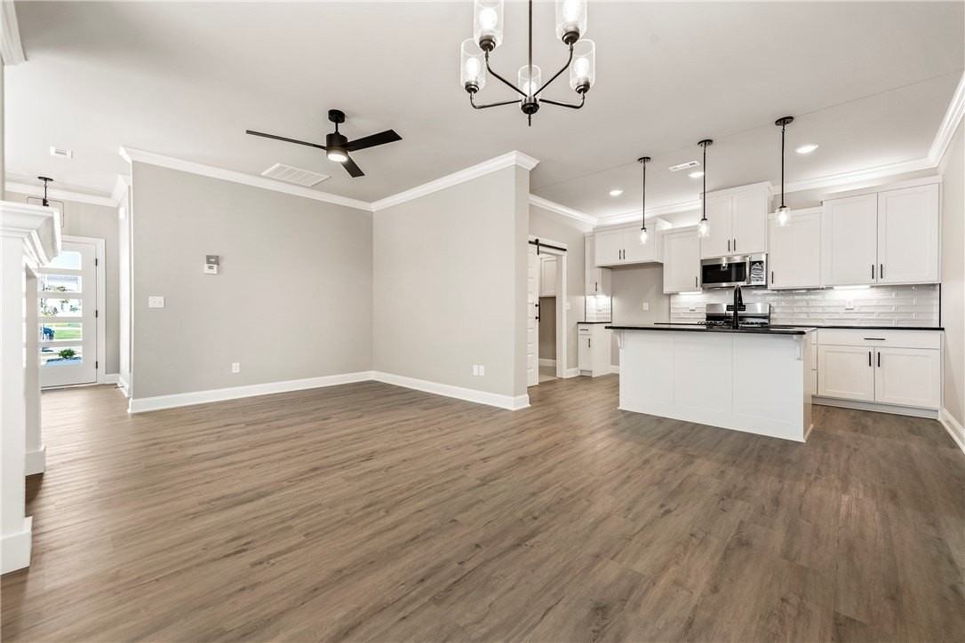 2903 Sw Hampshire Ave - Photo 3 of 16