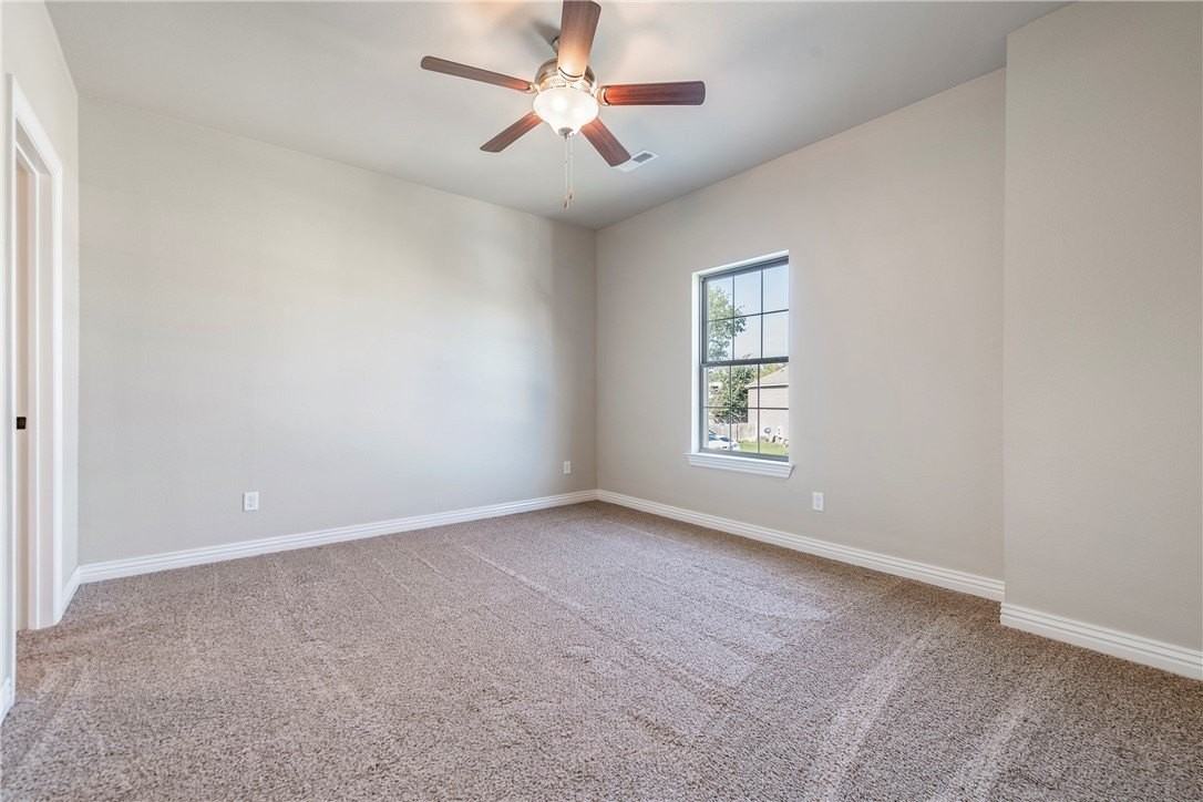 842 Baker St Nw - Photo 6 of 17