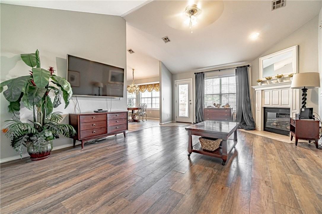 1807 Sw Pine Ave - Photo 7 of 15