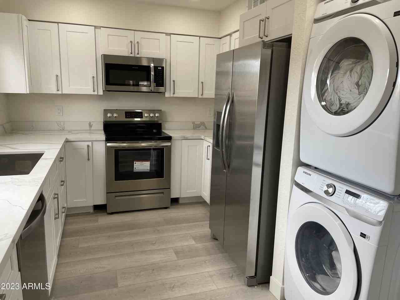 11145 N 109th St - Photo 6 of 15