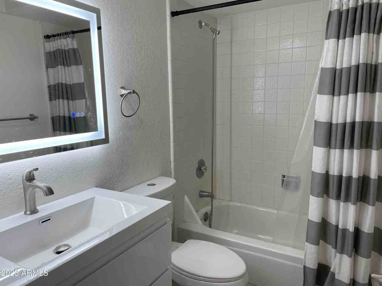 11145 N 109th St - Photo 7 of 15