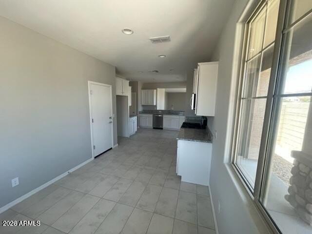 8746 W San Juan Ave - Photo 7 of 27