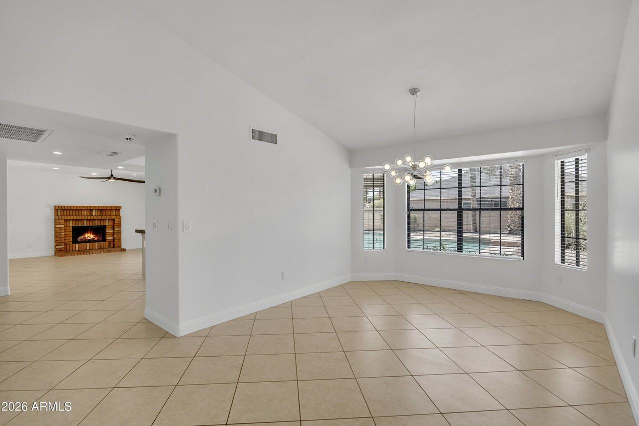 15834 N 58th Pl - Photo 4 of 22