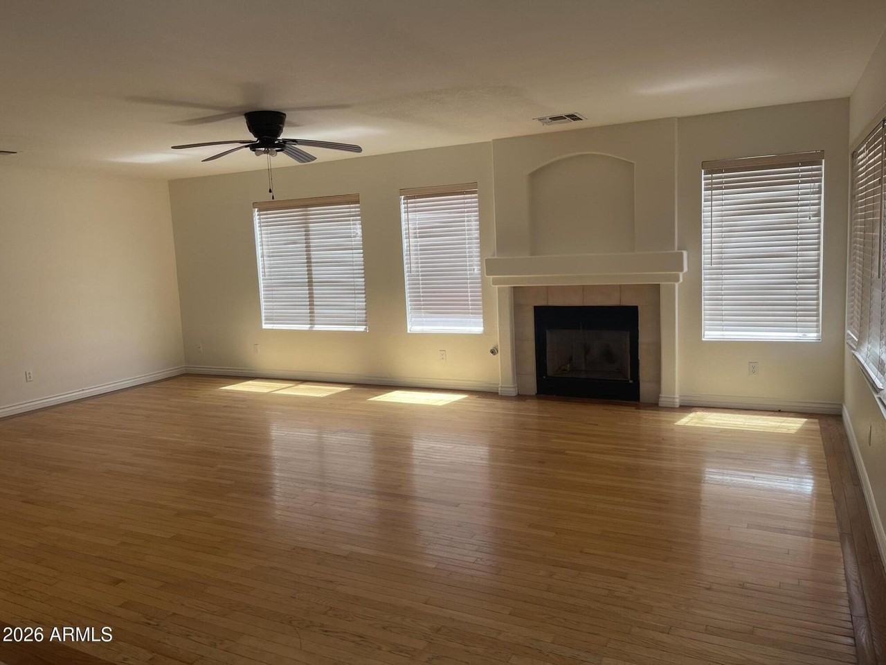 4727 E Goldfinch Gate Ln - Photo 5 of 13