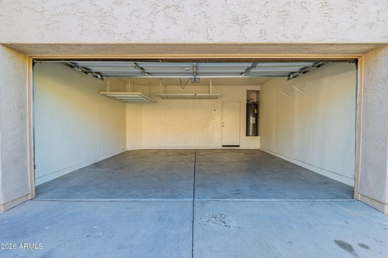 2524 S 89th Ln - Photo 6 of 45