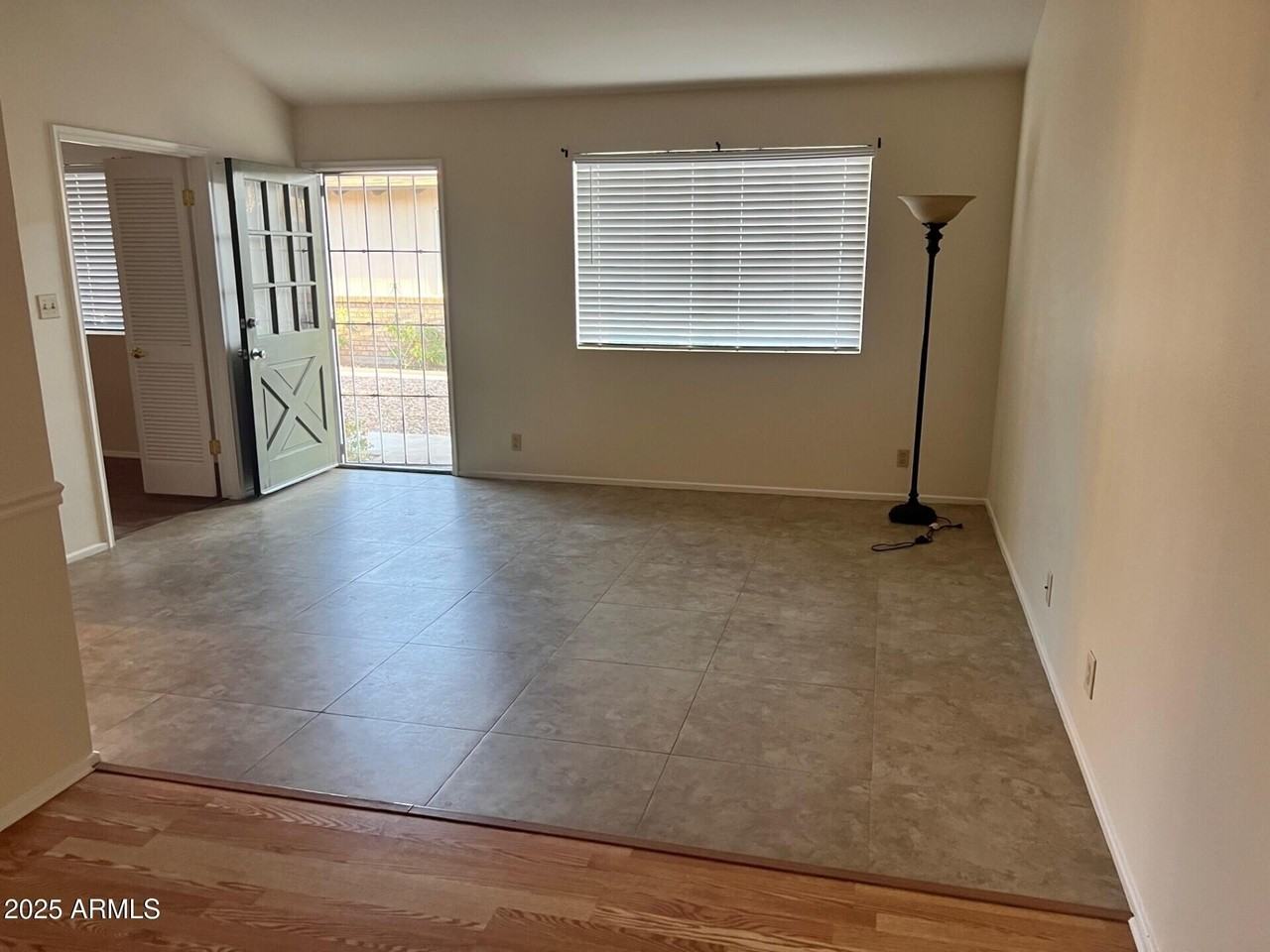 6604 S Lakeshore Dr #D - Photo 3 of 19