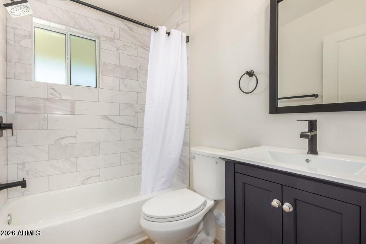 6043 W Laurie Ln #4 - Photo 7 of 15