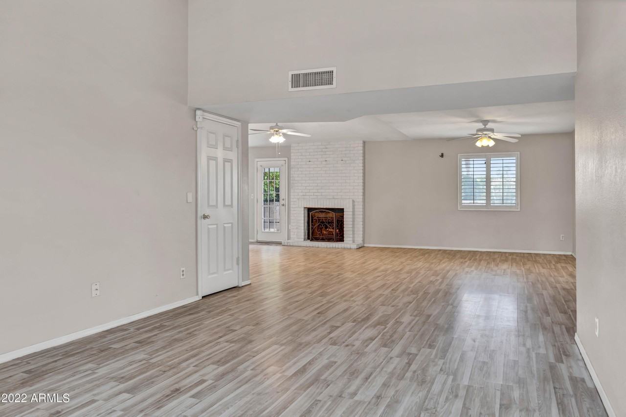 16250 N 64th Pl - Photo 6 of 31