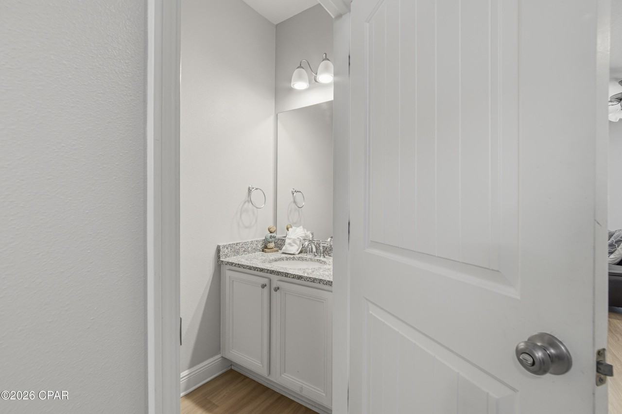 1883 Pointe Dr - Photo 4 of 35