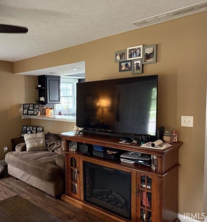 2294 S Samuel Ln - Photo 2 of 11