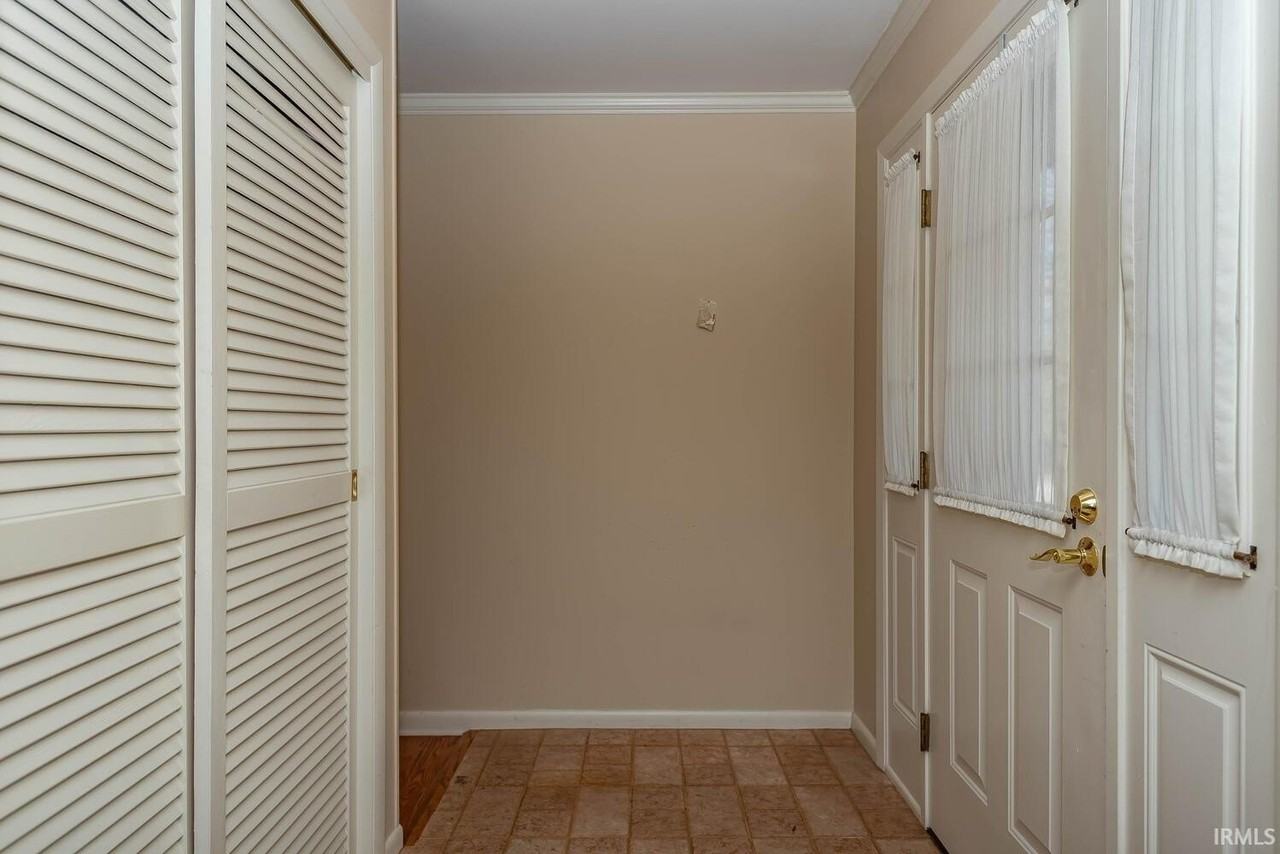 1900 E Windsor Dr - Photo 6 of 36