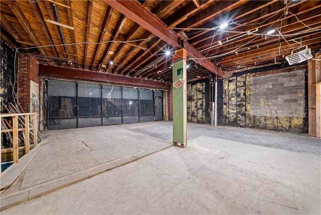 5702 Kings Hwy - Photo 2 of 9