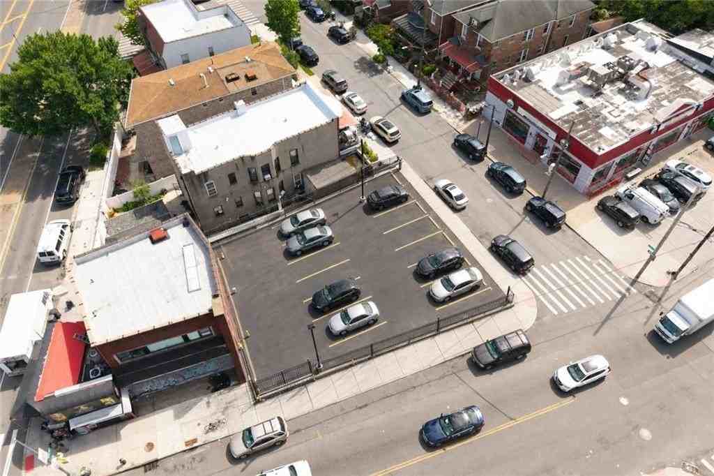5702 Kings Hwy - Photo 6 of 9
