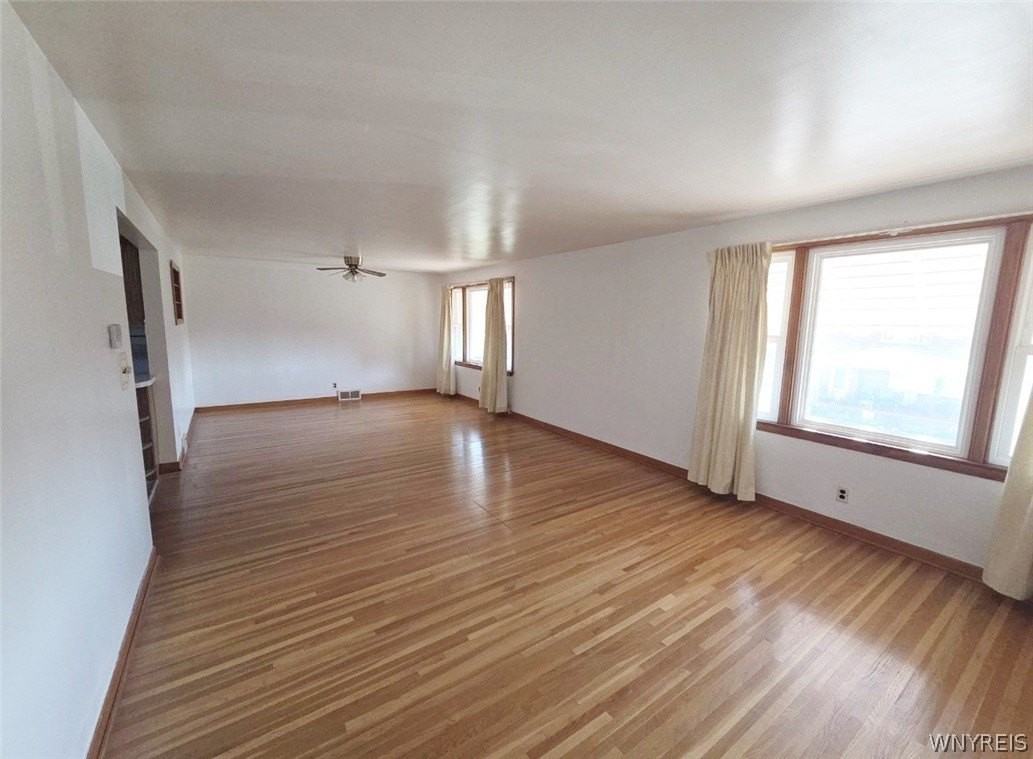 181 Willett St - Photo 5 of 21