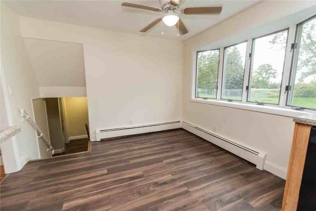 5 Adeane Dr W - Photo 7 of 24