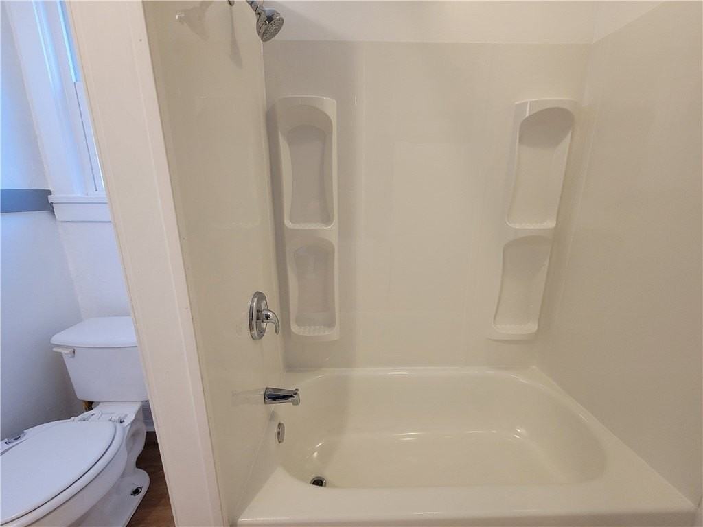 44 Rosemount St - Photo 7 of 8