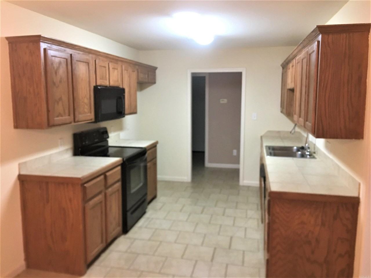 354 Meadow Creek Dr - Photo 2 of 18