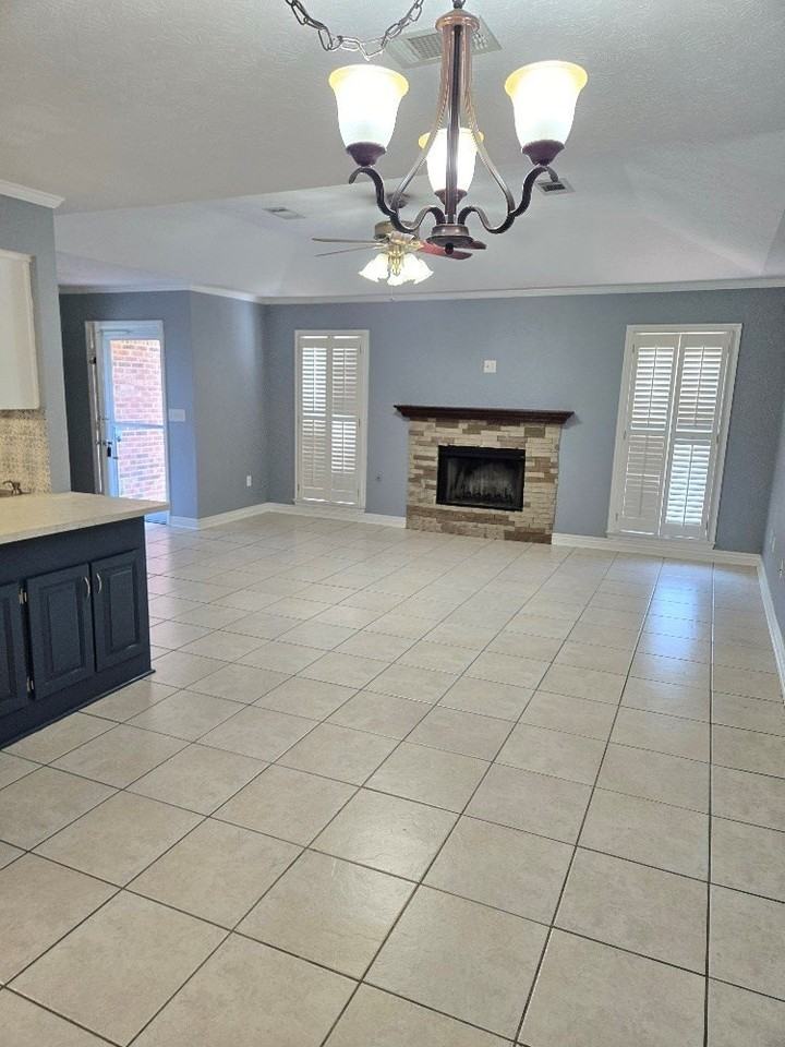 4517 Mayo Dr - Photo 3 of 26