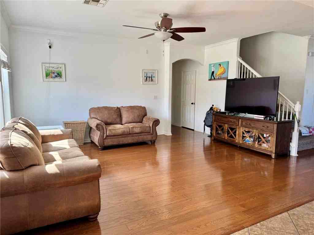 2106 Halcon St - Photo 5 of 23