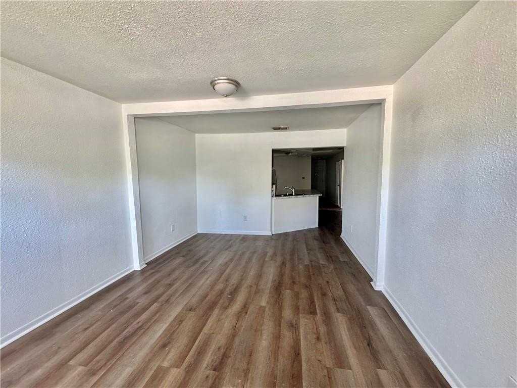 710 E C Ave - Photo 3 of 13