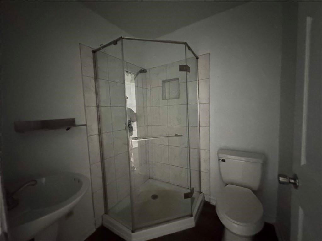 710 E C Ave - Photo 5 of 13