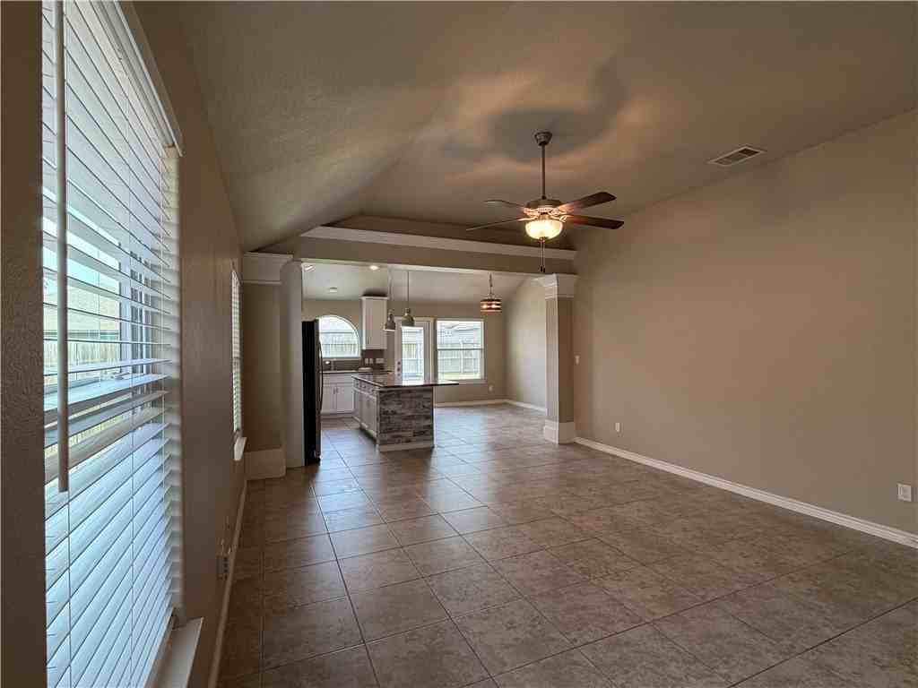 8033 Cormorant Dr - Photo 5 of 26