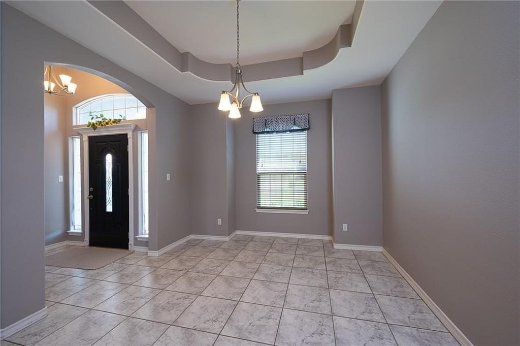 7205 Lake Placid Dr - Photo 2 of 11