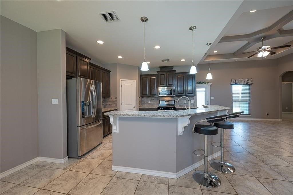 7205 Lake Placid Dr - Photo 3 of 11