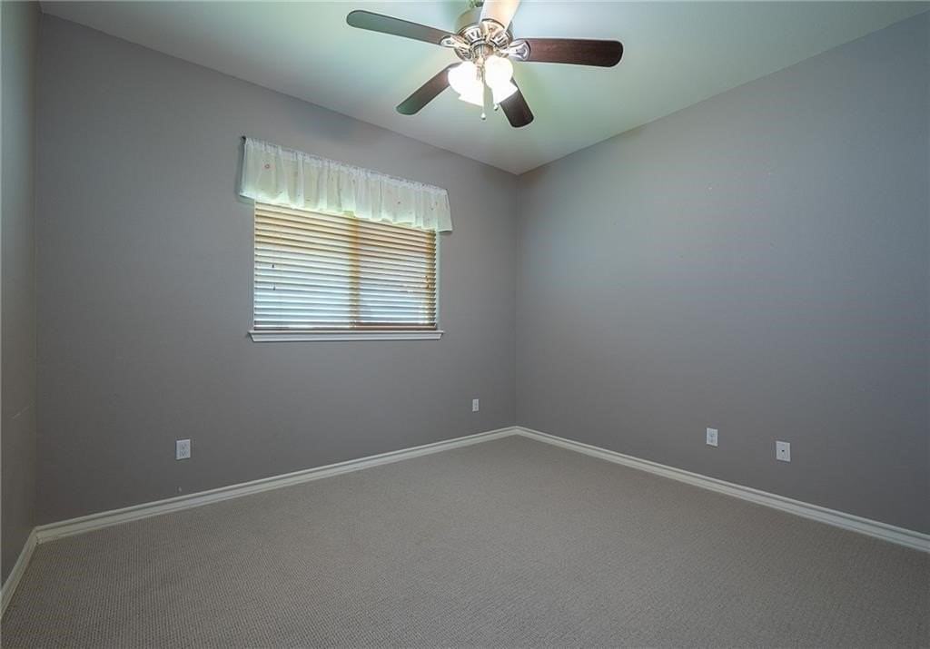 7205 Lake Placid Dr - Photo 7 of 11