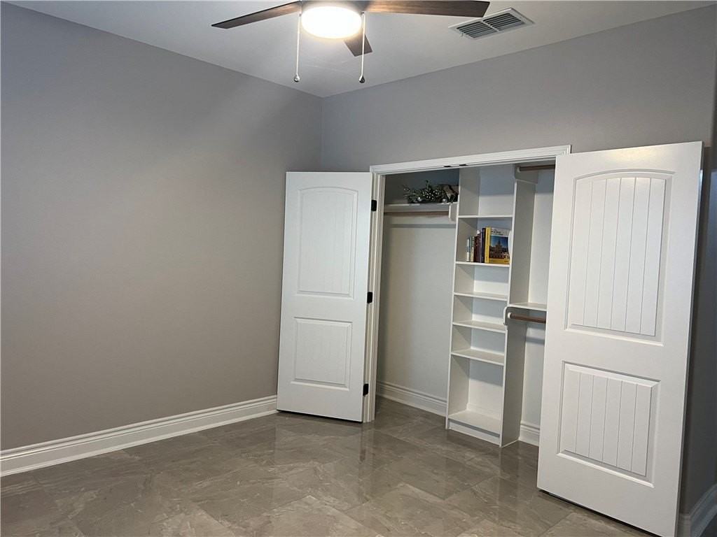 4006 Talbot Dr - Photo 3 of 31