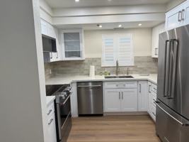 featured image of 453 Village Sq E