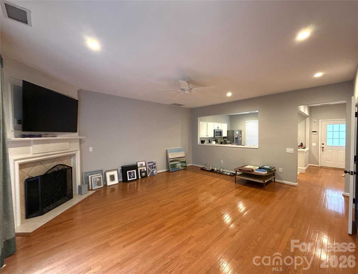 6941 Rothchild Dr - Photo 5 of 14