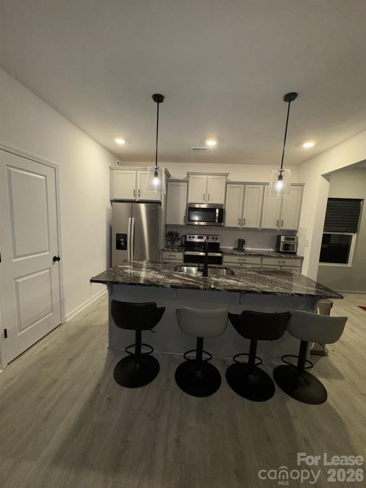 495 Switch St - Photo 6 of 16