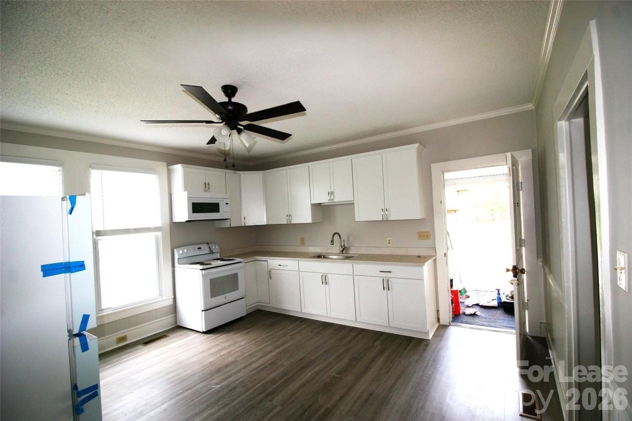 316 N Government St - Photo 4 of 27