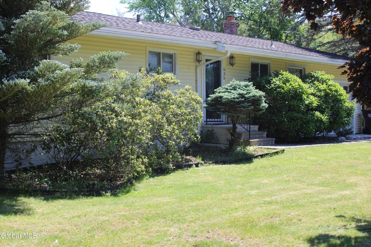 535 Dawson Rd - Photo 2 of 33